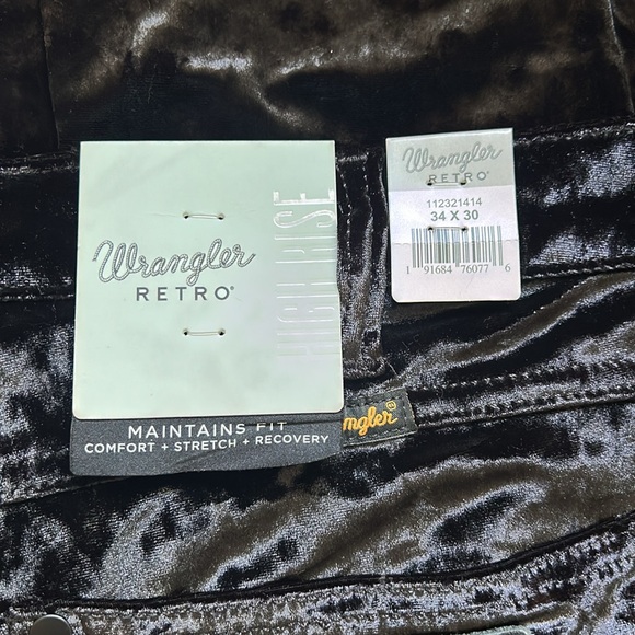NWT Womens Black Velvet Wrangler Flare Pants With Pockets Size 34 by 30 - Picture 8 of 9
